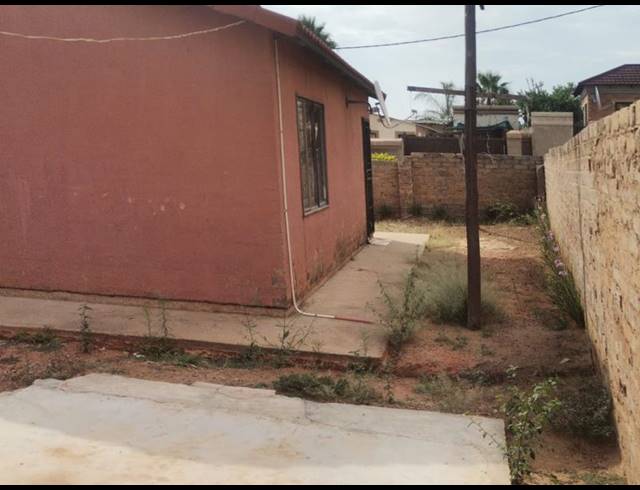 2 BEDROOM HOUSE FOR SALE IN MAMELODI EAST